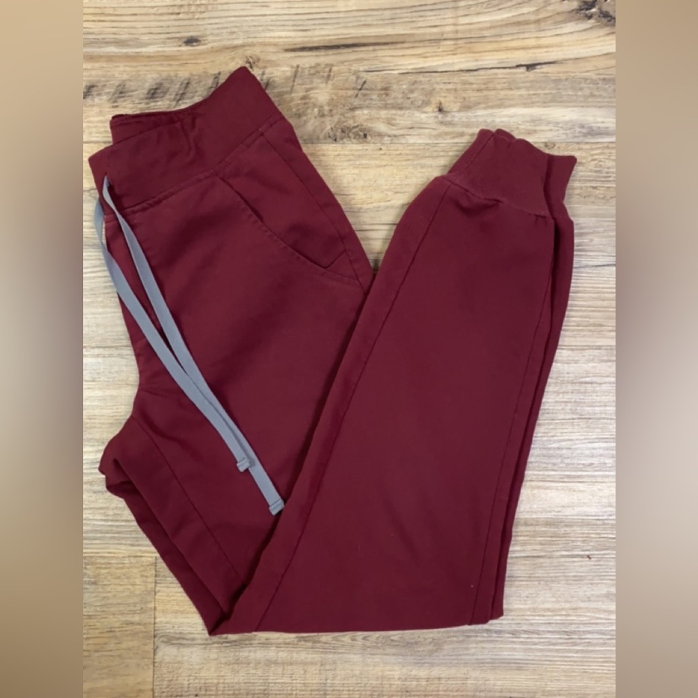 EUC FIGS Zamora joggers XXS
